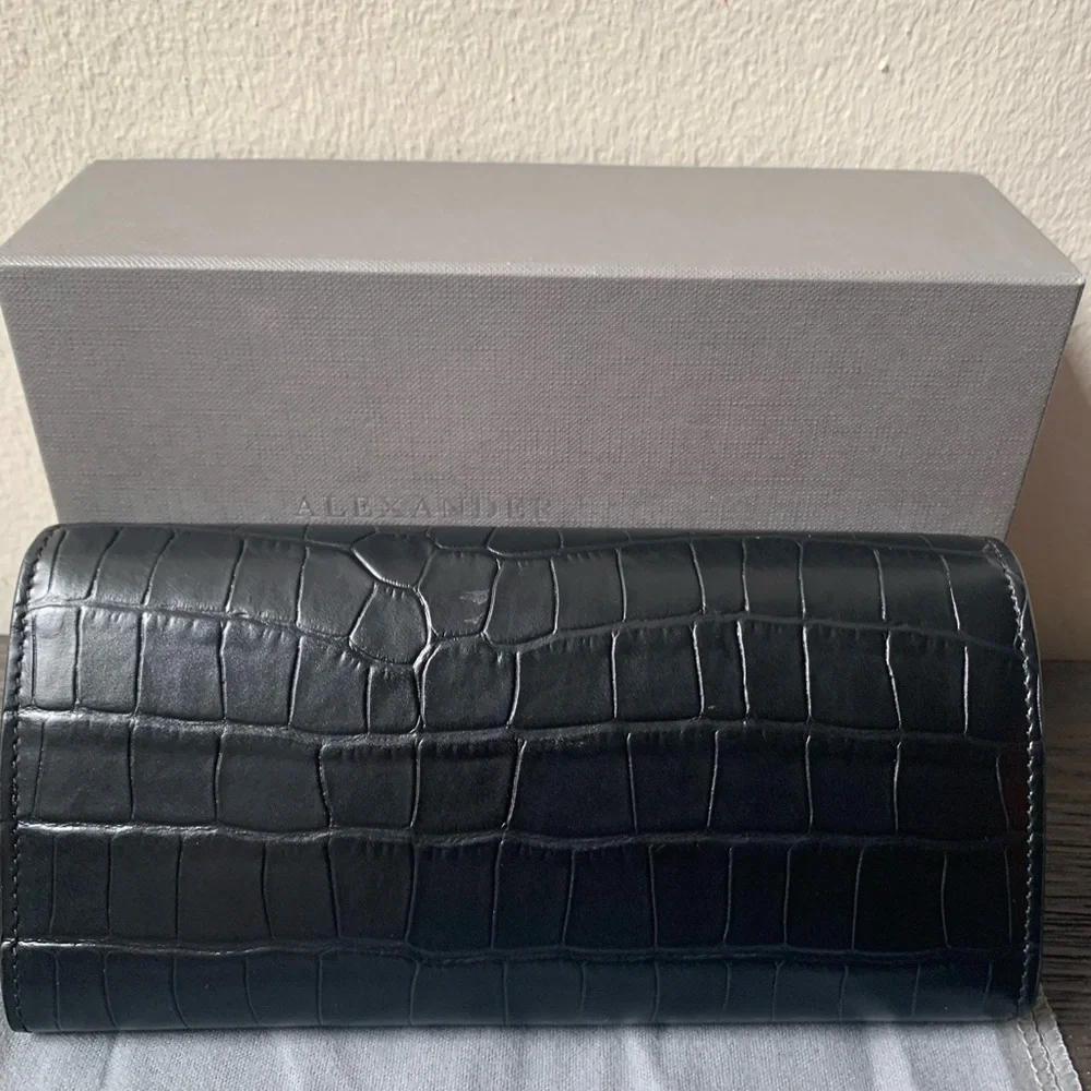 Alexandre McQueen Skull Croc Embossed Leather Wallet on a Chain - Picture 4 of 14